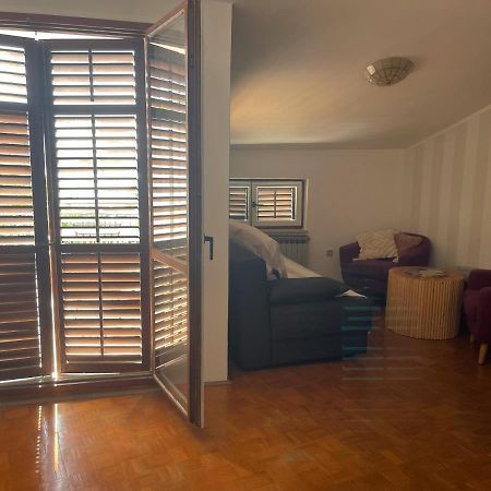 Apartment Zora In The Center Of Crikvenica Buitenkant foto