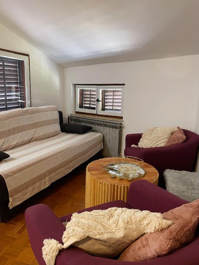 Apartment Zora In The Center Of Crikvenica Buitenkant foto