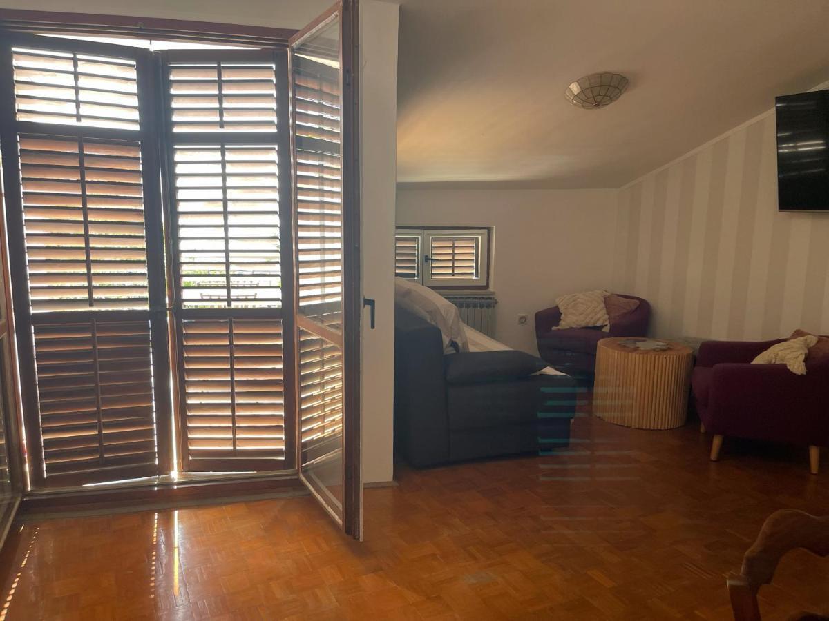 Apartment Zora In The Center Of Crikvenica Buitenkant foto